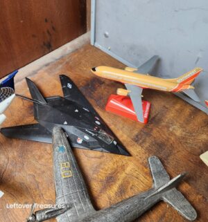 s382- vintage plane collection - Image 4