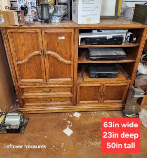 s418- oak cabinet