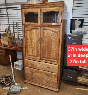 s423- oak cabinet