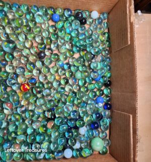 s561- Huge Collection of vintage glass marbles - Image 4