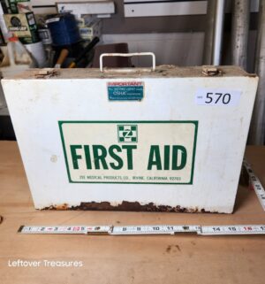 s570- vintage first aid kit