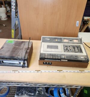 s646- Technics Stereo Cassette Deck. Realistic Stereo 8 Player. Both power on