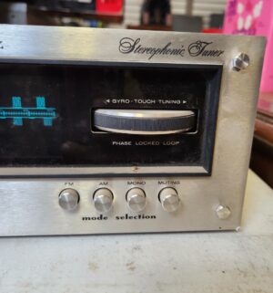 s648- Marantz Model 104. Powers on - Image 3