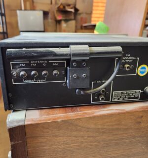 s648- Marantz Model 104. Powers on - Image 5