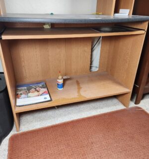 t19- Computer Desk - Image 3