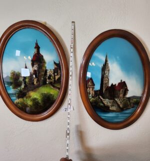 t29- Vintage Bubble Glass Frames w/ European Castle Landscapes