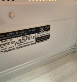 t48- GE Microwave. Tested/works - Image 3