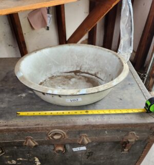 t102- vintage white enamelware wash basin