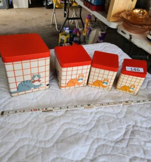 t146- Vandor Funny Cats kitchen canister tins