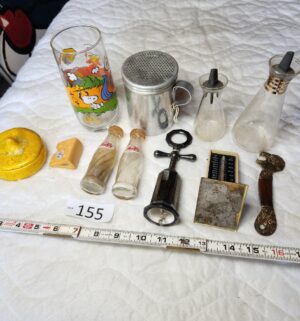 t155- vintage collectibles