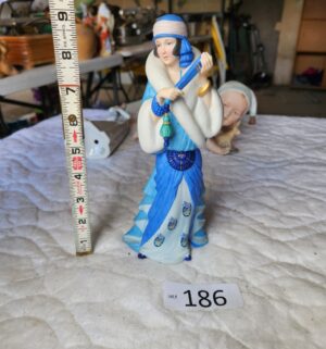 t186- Lenox Rhapsody in Blue American Songbook collection