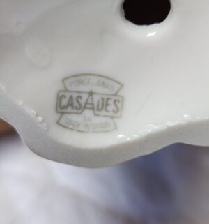 t187- vintage Casades porcelain figurine from Spain depicting a girl with cats - Image 3