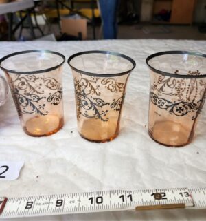 t202- Indiana Glass Flower Medallion Jar. Pink and Black Silver Rim Glasses - Image 3