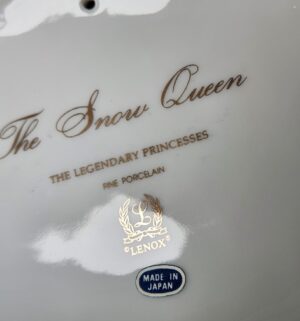 t206- Lenox The Snow Queen porcelain figurine from the Legendary Princesses Collection featuring platinum and 24K gold accents - Image 5