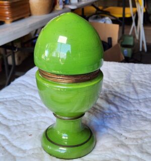 t216- vintage green glass egg-shaped samovar or trinket box set containing a small decanter and matching shot glasses - Image 7