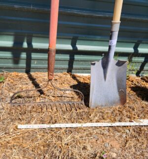 u6- Rake and Shovel