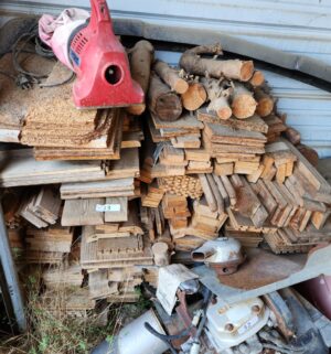 u33- old wood