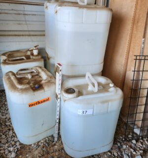 u37- 6 Containers Labeled as Methanol. Not water. Buyer beware. Buy at your own risk.