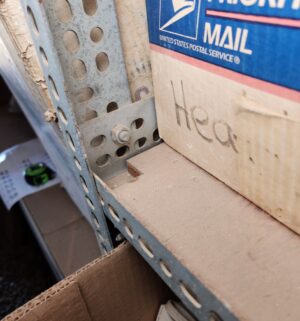 u40- 6ft Tall Right Angle Shelving Unit. No Contents - Image 4