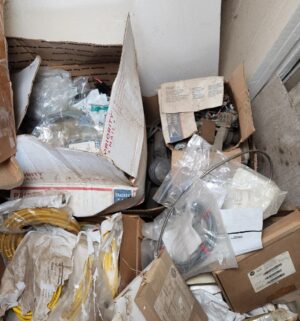u43- huge collection of telecommunication products - Image 7