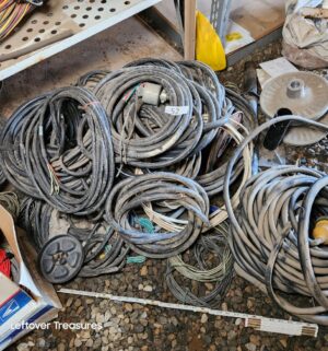 u52- BIG Pile of copper wire. Very thick gauge. Close to 100 lbs (estimated)