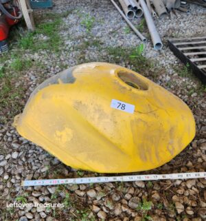 u78- Vintage yellow fuel tank. Possible honda tank