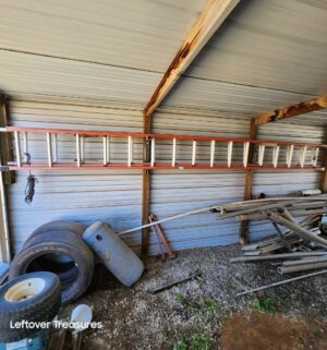 u81- very large extension ladder 20ft+