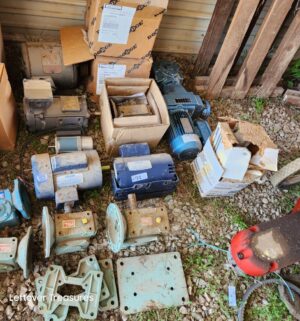 u94- large assortment of motors. Stored in shop