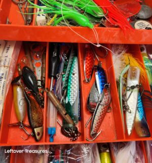 u100- Flambeau Tackle box w/ fishing lures/supplies - Image 3