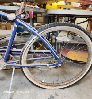 u114- Vintage Cruiser Bicycle no label found - Image 3