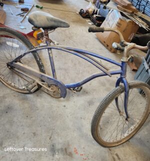 u114- Vintage Cruiser Bicycle no label found - Image 5