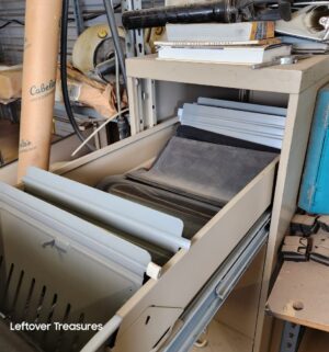 u131- File Cabinet - Image 3