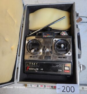 u200- Hitec Focus 4 digital proportional radio control transmitter