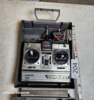 u204- Futaba Conquest FP-T6NPK radio control transmitter and receiver set