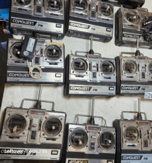 u205- Futaba Conquest FM radio control transmitters - Image 3