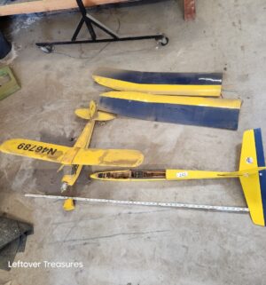 u242- RC airplane parts