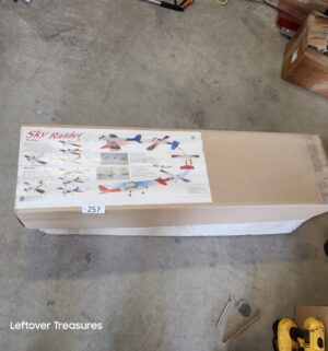 u257- World Models Sky Raider trainer airplane