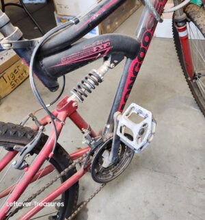 u271- Mongoose XR75 mountain bike - Image 6
