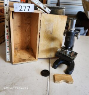 u277- vintage Japanese student microscope set