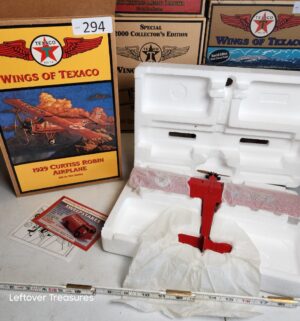 u294- Wings of Texaco 1929 Curtiss Robin Airplane