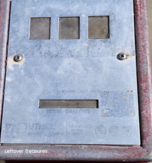 u300- large fuel transfer tank. Hose is cracked. Condition is unknown - Image 4