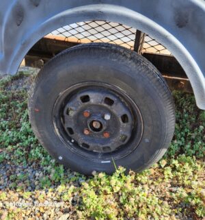 u302- (See Video) Trailer. Ready to Use. Steel Floor. Cargo Size. 57in Wide. 113in Long. 30in Sides. 5x8. Sold with Title - Image 3