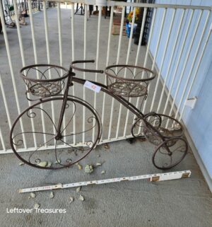 v42- Metal Tricycle Plant Stand