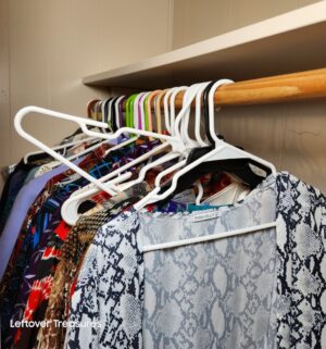 v102- (See Video) Closet of womens clothing and shoes. Very good condition - Image 3