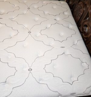v106- Queen Sleep Fit Mattress & Boxspring Only. 2023 Model. No frame - Image 3