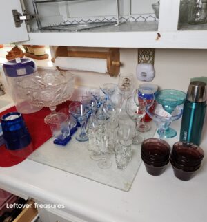v121- dishes on counter and cupboard