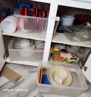 v126- contents of the bottom cabinet