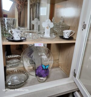 v131- Glass Dishes in Right Cabinet. Buyer to Pack & Load