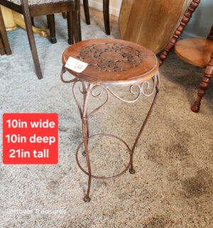 v144- Vintage Plant Stand