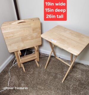 v151- TV Tray Set w/ holder